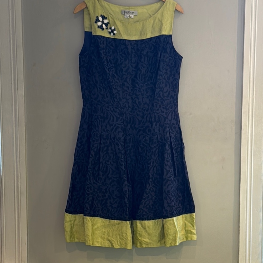 Kay Unger Navy and Green Sleeveless Party Dress with Floral Detail